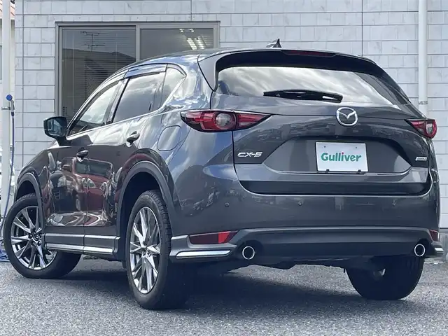 マツダ ＣＸ－５ XD エクスクルーシブモード 福岡県 2018(平30)年 4.3万km マシーングレープレミアムM ワンオーナー/サンルーフ/BOSEプレミアムサウンド/純正メモリナビ/　(AM/FM/Bluetooth/CD/DVD/フルセグTV)/360°ビューモニター/バック/フロント/サイドモニター/i-ACTIVSENSE/・誤発進抑制（前進・後退）/・アダプティブLEDヘッドライト/・アドバンストスマートシティブレーキサポート/・交通標識認識システム/・車間認知支援システム/・車線逸脱警報システム/・スマートシティブレーキサポート/・超音波センサー（フロント・リア）/・ドライバーアテンションアラート/・ハイビームコントロールシステム/・フォワードセンシングカメラ/・ブラインドスポットモニター/・レーダークルーズコントロール/・リアクロストラフィックアラート/・レーダーセンサー（フロント・リア）/・レーンキープアシスト/アイドリングストップ/純正19インチAW/パワーバックドア/前方ドライブレコーダー/ヘッドアップディスプレイ/ステアリングヒーター/黒レザーシート/パワーシート(D/N)/シートヒーター/エアシート（D/N）/シートメモリー(D)/純正フロアマット/USBポート/スペアキー×1/保証書/取扱説明書