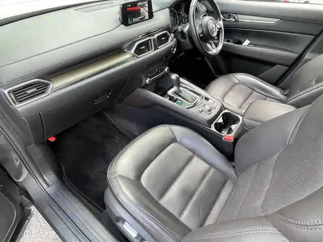 マツダ ＣＸ－５ XD エクスクルーシブモード 福岡県 2018(平30)年 4.3万km マシーングレープレミアムM ワンオーナー/サンルーフ/BOSEプレミアムサウンド/純正メモリナビ/　(AM/FM/Bluetooth/CD/DVD/フルセグTV)/360°ビューモニター/バック/フロント/サイドモニター/i-ACTIVSENSE/・誤発進抑制（前進・後退）/・アダプティブLEDヘッドライト/・アドバンストスマートシティブレーキサポート/・交通標識認識システム/・車間認知支援システム/・車線逸脱警報システム/・スマートシティブレーキサポート/・超音波センサー（フロント・リア）/・ドライバーアテンションアラート/・ハイビームコントロールシステム/・フォワードセンシングカメラ/・ブラインドスポットモニター/・レーダークルーズコントロール/・リアクロストラフィックアラート/・レーダーセンサー（フロント・リア）/・レーンキープアシスト/アイドリングストップ/純正19インチAW/パワーバックドア/前方ドライブレコーダー/ヘッドアップディスプレイ/ステアリングヒーター/黒レザーシート/パワーシート(D/N)/シートヒーター/エアシート（D/N）/シートメモリー(D)/純正フロアマット/USBポート/スペアキー×1/保証書/取扱説明書