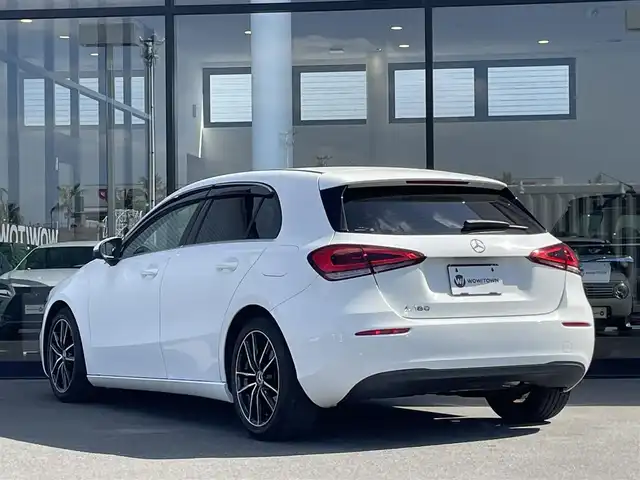 メルセデス・ベンツ Ａ１８０ スタイル 千葉県 2019(平31)年 4万km ポーラホワイト レーダーセーフティパッケージ/純正HDDナビ/バックカメラ/地デジ/Bluetooth/ワイヤレス充電/ハーフレザーシート/ドライブレコーダー/USB