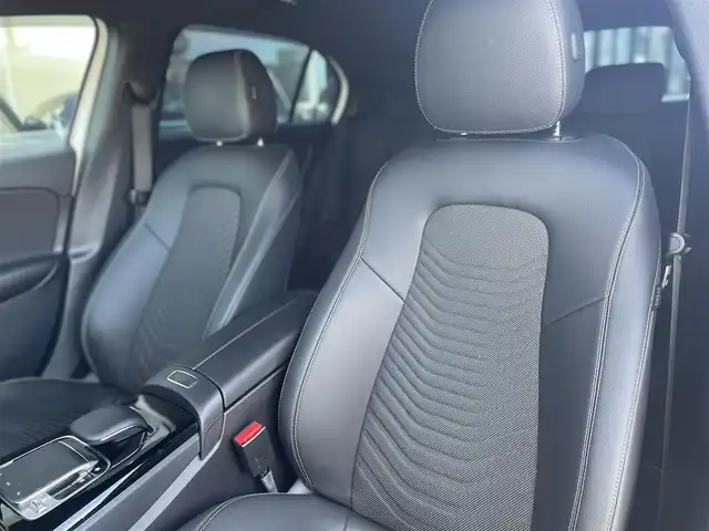 メルセデス・ベンツ Ａ１８０ スタイル 千葉県 2019(平31)年 4万km ポーラホワイト レーダーセーフティパッケージ/純正HDDナビ/バックカメラ/地デジ/Bluetooth/ワイヤレス充電/ハーフレザーシート/ドライブレコーダー/USB