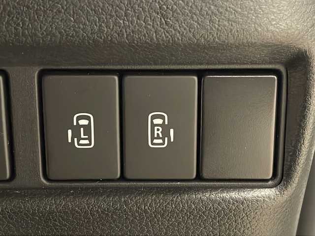 スズキ スペーシア ギア HYBRID XZターボ 熊本県 2020(令2)年 1.2万km ピュアホワイトP カロッツェリア8型ナビ/フルセグTV/両側パワースライドドア/全方位モニター用カメラパッケージ/ビルトインETC/アダプティブクルーズコントロール/リアパーキングセンサー/セーフティサポート/・デュアルカメラブレーキサポート/・後退時ブレーキサポート/・前後誤発進抑制機能/・車線逸脱警報機能/・ふらつき警報機能/・ハイビームアシスト/・先行車発進お知らせ機能/IC付ターボ/LEDヘッドランプ/革巻きステアリング/パドルシフト/前席シートヒーター/純正14インチアルミホイール/キーレスプッシュスタートシステム/禁煙車