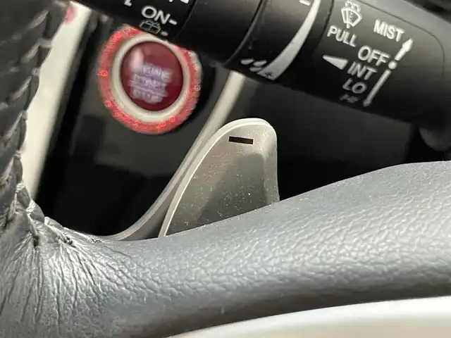 ホンダ Ｎ ＢＯＸ カスタム G ターボ Lパッケージ 愛知県 2015(平27)年 6.9万km スマートブラック 社外ナビ　両側パワスラ　バックカメラ　パドルシフト　禁煙車　フルセグ　DVD　ハーフレザー　クルコン　HIDオートライト　フォグランプ　ETC　純正フロアマット　Bluetooth　ECON　純正１５型AW　プッシュスタート　スマートキー