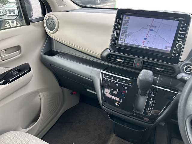 日産 デイズ X 千葉県 2020(令2)年 7.8万km ホワイトパール ９型ナビＭＭ３１９Ｄ－Ｌ　全方位カメラ　フルセグ　ＢＴ　音楽録音　エマブレ　ＥＴＣ　スマートキー　プッシュスタート　ステアスイッチ　マット　バイザー　全方位付ルームミラー　１４インチＡＷ　ＦＲソナー