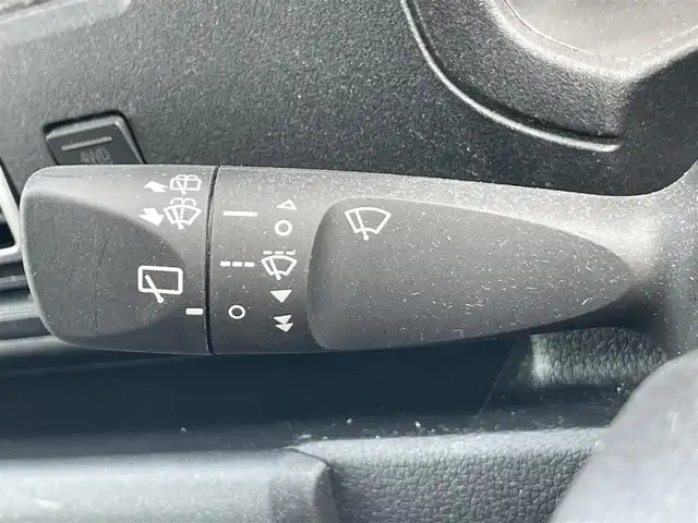 ダイハツ アトレー バン RS 岡山県 2022(令4)年 4万km シャイニングホワイトパール 登録時走行距離：39206km/ワンオーナー/禁煙車/4WD/ルーフキャリア/ATOTOディスプレイオーディオ/クルーズコントロール(追従走行あり)/衝突被害軽減システム/車線逸脱警報（レーンキープアシスト）/コーナーセンサー/ドライブレコーダー/ビルトインETC/両側パワースライドドア/ステアリングスイッチ/デジタルインナーミラー/純正LEDヘッドライト/フォグライト/オートライト/プッシュスタート/スマートキー/スペアキー/アイドリングストップ/純正ホイールカバー/電動格納ミラー/フロアマット/横滑防止装置/盗難防止装置/取扱説明書/新車時整備手帳（保証書）