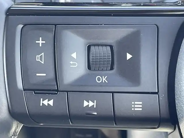 日産 セレナ マルチベッド e－パワーHWS V 兵庫県 2023(令5)年 3.9万km 白 純正12インチディスプレイオーディオ/マルチベッドキッド/アラウンドビューモニター/両側パワースライドドア/デジタルインナーミラー/シートヒーター/ステアリングヒーター/ビルトインETC/Bluetooth接続/アップルカープレイ/アンドロイドオート/フルセグTV/スイッチスタート/LEDヘッドライト/オートライト