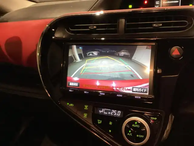 トヨタ アクア S 愛知県 2017(平29)年 3.8万km スーパーレッドⅤ スマートキー　プッシュスタート　純正ＳＤナビ　フルセグ　バックカメラ　フルセグ　シートヒーター　ドライブレコーダー　オートライト　ＡＨＢ　ＬＤＡ　ＰＣＳ　社外アルミ　ビルトインＥＴＣ　Ｂｌｕｅｔｏｏｔ