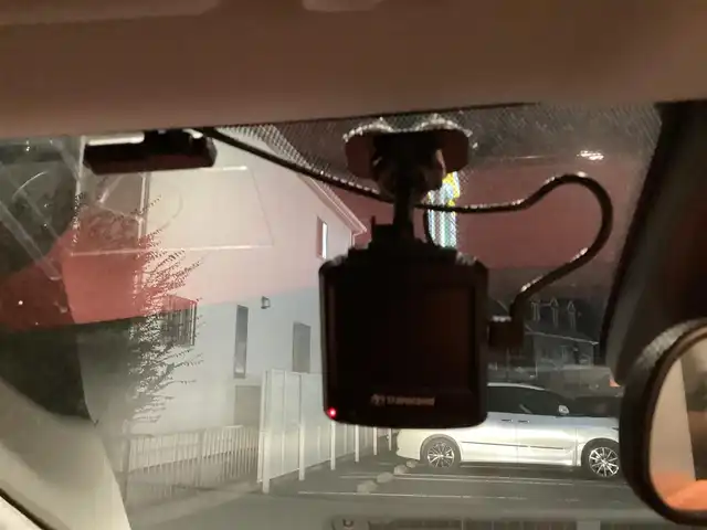 トヨタ アクア S 愛知県 2017(平29)年 3.8万km スーパーレッドⅤ スマートキー　プッシュスタート　純正ＳＤナビ　フルセグ　バックカメラ　フルセグ　シートヒーター　ドライブレコーダー　オートライト　ＡＨＢ　ＬＤＡ　ＰＣＳ　社外アルミ　ビルトインＥＴＣ　Ｂｌｕｅｔｏｏｔ