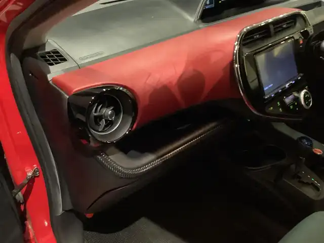 トヨタ アクア S 愛知県 2017(平29)年 3.8万km スーパーレッドⅤ スマートキー　プッシュスタート　純正ＳＤナビ　フルセグ　バックカメラ　フルセグ　シートヒーター　ドライブレコーダー　オートライト　ＡＨＢ　ＬＤＡ　ＰＣＳ　社外アルミ　ビルトインＥＴＣ　Ｂｌｕｅｔｏｏｔ