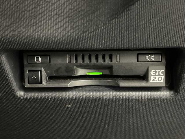 トヨタ アクア 神奈川県 2018(平30)年 3.4万km シルバー 純正9インチナビ/セーフティセンスC/サイドエアロ/バックカメラ/ETC/LEDヘッドライト/カーテシランプ/シートヒーター/ドライブレコーダー前後/クルーズコントロール/スマートキー/衝突軽減システム/横滑り防止装置/車線逸脱警報/アイドリングストップ/フォグランプ/オートライト/ウィンカーミラー/電動格納ミラー/プッシュスタート