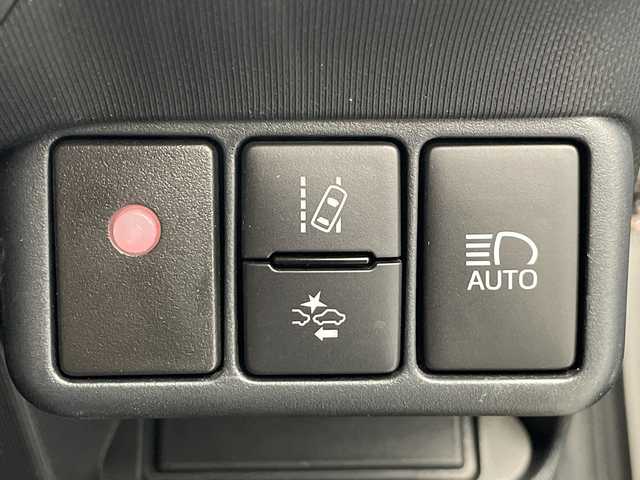 トヨタ アクア 神奈川県 2018(平30)年 3.4万km シルバー 純正9インチナビ/セーフティセンスC/サイドエアロ/バックカメラ/ETC/LEDヘッドライト/カーテシランプ/シートヒーター/ドライブレコーダー前後/クルーズコントロール/スマートキー/衝突軽減システム/横滑り防止装置/車線逸脱警報/アイドリングストップ/フォグランプ/オートライト/ウィンカーミラー/電動格納ミラー/プッシュスタート