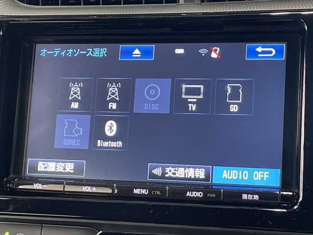 トヨタ アクア 神奈川県 2018(平30)年 3.4万km シルバー 純正9インチナビ/セーフティセンスC/サイドエアロ/バックカメラ/ETC/LEDヘッドライト/カーテシランプ/シートヒーター/ドライブレコーダー前後/クルーズコントロール/スマートキー/衝突軽減システム/横滑り防止装置/車線逸脱警報/アイドリングストップ/フォグランプ/オートライト/ウィンカーミラー/電動格納ミラー/プッシュスタート