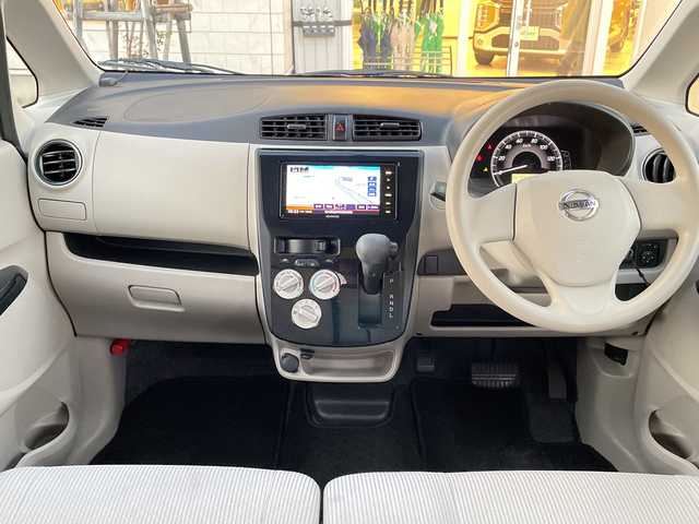 日産 デイズ J 石川県 2018(平30)年 5.2万km 白 社外メモリーナビ　フルセグＴＶ　ＥＴＣ　キーレス　ベンチシート　電動ミラー