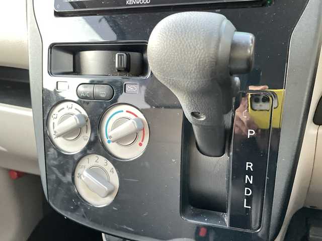 日産 デイズ J 石川県 2018(平30)年 5.2万km 白 社外メモリーナビ　フルセグＴＶ　ＥＴＣ　キーレス　ベンチシート　電動ミラー