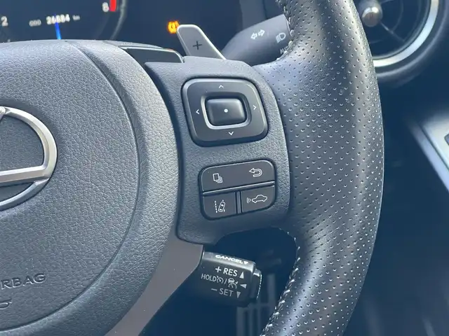 レクサス ＩＳ 300h Fスポーツ 山梨県 2021(令3)年 2.7万km ソニッククロム 純正１０．３メモリナビ　/フルセグ　/ＢＴ　/黒革　/シートＨ　/ステアリングＨ　/Ｐシート　/ＬＥＤ　/Ａライト　/ＥＴＣ　/ＡＣＣ　/ＢＳＡ　/ＬＫＡ　/前後ドラレコ　/純正１９ＡＷ　/コーナーセンサー　/保証書