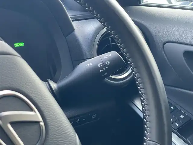 レクサス ＩＳ 300h Fスポーツ 山梨県 2021(令3)年 2.7万km ソニッククロム 純正１０．３メモリナビ　/フルセグ　/ＢＴ　/黒革　/シートＨ　/ステアリングＨ　/Ｐシート　/ＬＥＤ　/Ａライト　/ＥＴＣ　/ＡＣＣ　/ＢＳＡ　/ＬＫＡ　/前後ドラレコ　/純正１９ＡＷ　/コーナーセンサー　/保証書