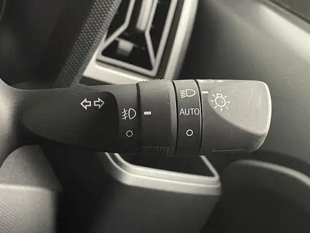 ダイハツ タフト G クロムベンチャー 宮城県 2024(令6)年 0.5万km フォレストカーキメタリック プッシュスタート/パワーステアリング/パワーウィンドウ/社外メモリナビ（AM/FM/BT/CD/DVD）/純正アルミホイール/シートヒーター/ABS/横滑り防止機能/オートライト/衝突軽減システム/コーナーセンサー/LEDヘッドライト/Wサイドエアバック/バックカメラ/スマートキー