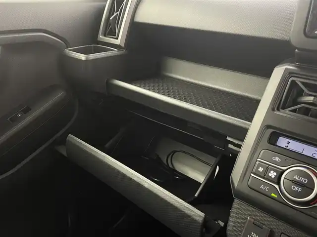 ダイハツ タフト G クロムベンチャー 宮城県 2024(令6)年 0.5万km フォレストカーキメタリック プッシュスタート/パワーステアリング/パワーウィンドウ/社外メモリナビ（AM/FM/BT/CD/DVD）/純正アルミホイール/シートヒーター/ABS/横滑り防止機能/オートライト/衝突軽減システム/コーナーセンサー/LEDヘッドライト/Wサイドエアバック/バックカメラ/スマートキー