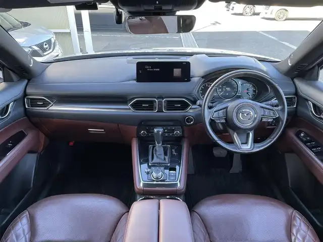 マツダ ＣＸ－８ XD エクスクルーシブモード 東京都 2022(令4)年 4万km プラチナクォーツメタリック 純正ナビ/4WD/サンルーフ/アラウンドビューモニター/BOSE/フルセグTV/Bluetooth/USB/FM/AM/ブラインドスポットモニター/レーダークルーズコントロール/ヘッドアップディスプレイ/パワーバックドア/前席、2列目シートヒーター/前席シートベンチレーション/前席パワーシート/運転席メモリーシート/ETC2.0/衝突軽減装置/車線逸脱警報装置/横滑り防止装置/前後ドライブレコーダー/純正LEDライト/純正フロアマット/純正サイドバイザー/置くだけ充電/スマートキー