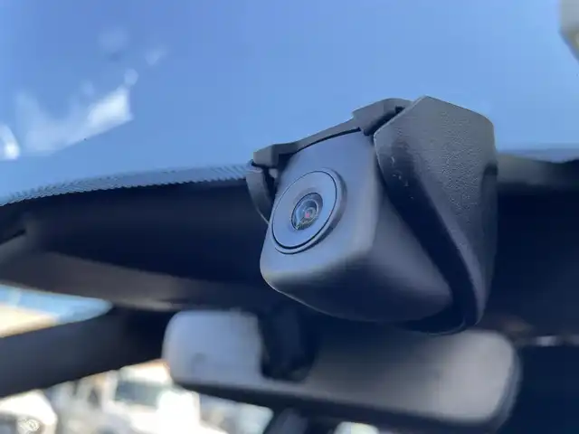 マツダ ＣＸ－８ XD エクスクルーシブモード 東京都 2022(令4)年 4万km プラチナクォーツメタリック 純正ナビ/4WD/サンルーフ/アラウンドビューモニター/BOSE/フルセグTV/Bluetooth/USB/FM/AM/ブラインドスポットモニター/レーダークルーズコントロール/ヘッドアップディスプレイ/パワーバックドア/前席、2列目シートヒーター/前席シートベンチレーション/前席パワーシート/運転席メモリーシート/ETC2.0/衝突軽減装置/車線逸脱警報装置/横滑り防止装置/前後ドライブレコーダー/純正LEDライト/純正フロアマット/純正サイドバイザー/置くだけ充電/スマートキー