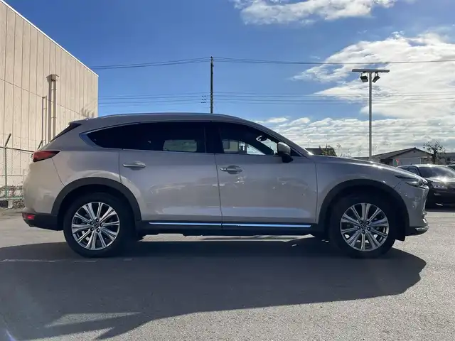 マツダ ＣＸ－８ XD エクスクルーシブモード 東京都 2022(令4)年 4万km プラチナクォーツメタリック 純正ナビ/4WD/サンルーフ/アラウンドビューモニター/BOSE/フルセグTV/Bluetooth/USB/FM/AM/ブラインドスポットモニター/レーダークルーズコントロール/ヘッドアップディスプレイ/パワーバックドア/前席、2列目シートヒーター/前席シートベンチレーション/前席パワーシート/運転席メモリーシート/ETC2.0/衝突軽減装置/車線逸脱警報装置/横滑り防止装置/前後ドライブレコーダー/純正LEDライト/純正フロアマット/純正サイドバイザー/置くだけ充電/スマートキー