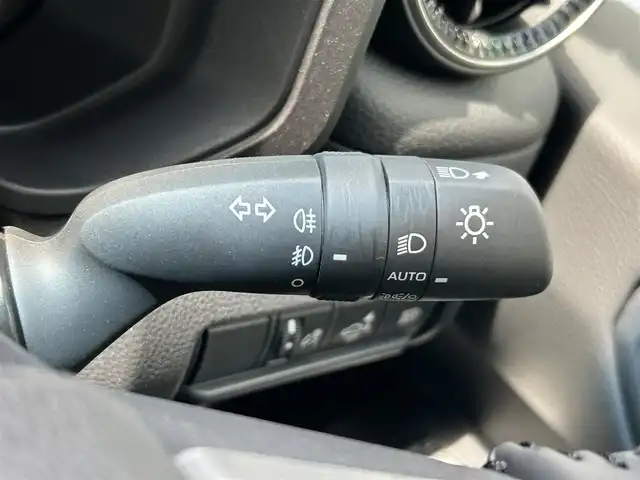 トヨタ ランドクルーザー ２５０ VX 岩手県 2024(令6)年 0.7万km プラチナホワイトパールマイカ ・ワンオーナー/・4WD/・純正12.3インチディスプレイオーディオ/・フルセグTV/BT/Miracast/・パノラミックビューモニター/・JBLサウンド/・サンルーフ/・デジタルインナーミラー/・ワイヤレス充電/・パワーバックドア/・プリクラッシュセーフティ/・レーダークルーズコントロール/・レーンディパーチャーアラート/・ブラインドスポットモニター/・プロアクティブドライビングアシスト/・クリアランスソナー/・リヤクロストラフィックアラート/・後方車両接近告知/・リヤカメラディテクション/・安心降車アシスト/・周辺車両接近時サポート/・ロードサインアシスト/・パーキングサポートブレーキ/・オートマチックハイビーム/・ビルトインETC/・LEDヘッドライト/・LEDフォグ/・リヤフォグ/・パワーヒーター/・レザーシート/・運転席パワーシート/・前席シートヒーター/エアシート/・ステアリングヒーター/・ワイパーデアイサー/・横滑り防止/・電格ミラー/・プッシュスタート/・スマートキー