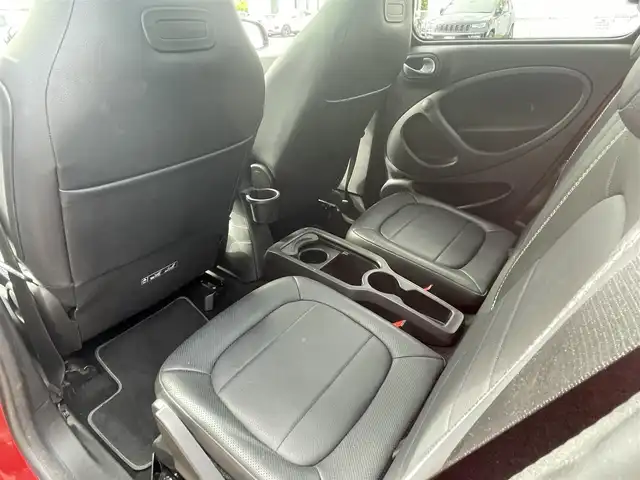 スマート ＭＣＣ スマート フォーフォー BRABUS エクスクルーシブ レッドLTD 静岡県 2017(平29)年 4.2万km 赤 /特別仕様車/アイドリングストップ/ターボ/社外ナビ/バックカメラ/地デジ/黒革シート/シートヒーター/フロントスポイラー/スペアキー×１/ETC/新車時整備手帳/　　【保証書】/取扱説明書/
