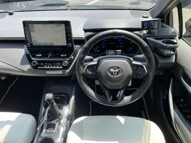 トヨタ カローラツーリング ダブルバイビー 神奈川県 2021(令3)年 2.8万km スパークリングブラックパールクリスタルシャイン ワンオーナー/6MT/ターボ/カローラスポーツ用アルミボンネット/現行型テールレンズ/純正メモリーナビ・地デジTV/バックモニター/白内装ハーフレザーシート/ワイヤレス充電/寒冷地仕様/トヨタセーフティセンス/PCS/LDA/RSA/コーナーセンサー/純正17インチAW/LEDライト/LEDフォグ/LEDデイライト/オートハイビーム/前席シートヒーター/ステアリングヒーター/前後ドライブレコーダー/ビルトインETC2.0/純正USB/BT/Miracast/プッシュスタート/スマートキー×2/ステアリングスイッチ/保証書・取説あり