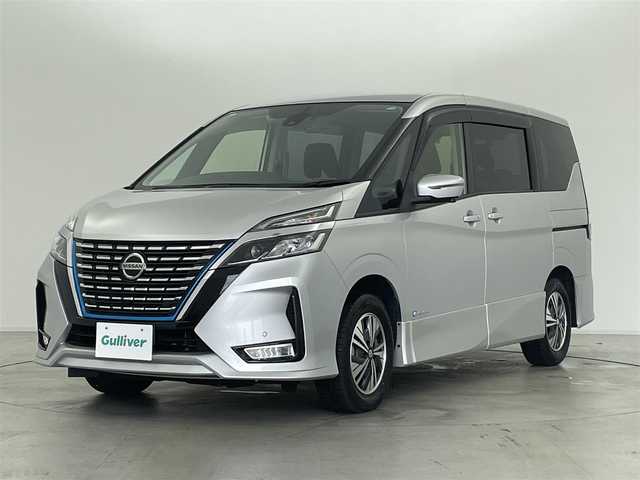 日産 セレナ e－パワー ハイウェイスター V 群馬県 2020(令2)年 5.1万km ブリリアントシルバー セーフティパッケージA/ ・SRSカーテン/サイドエアバッグシステム/ ・インテリジェントアラウンドビューモニター/ ・インテリジェントDA(ふらつき警報)/ ・ヒーター付きドアミラー/オートデュアルエアコン/リヤヒーターダクト/＝＝＝＝＝＝/純正10インチナビ/(AM/FM/Bluetooth/フルセグTV/CD/DVD//Blue-ray/USB/AppleCarPlay/AndroidAuto)/純正11インチフリップダウンモニター/両側パワースライドドア(ハンズフリー機能付)/社外前後ドライブレコーダー/LEDヘッドランプ/ビルトインETC/BSW（後側方車両検知警報）/BSI(後側方衝突防止支援)/エマージェンシーブレーキ/LDW（車線逸脱警報）/LDP（車線逸脱防止支援）/ソナー/クルーズコントロール/プッシュスタート/スマートキー