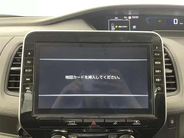日産 セレナ e－パワー ハイウェイスター V 群馬県 2020(令2)年 5.1万km ブリリアントシルバー セーフティパッケージA/ ・SRSカーテン/サイドエアバッグシステム/ ・インテリジェントアラウンドビューモニター/ ・インテリジェントDA(ふらつき警報)/ ・ヒーター付きドアミラー/オートデュアルエアコン/リヤヒーターダクト/＝＝＝＝＝＝/純正10インチナビ/(AM/FM/Bluetooth/フルセグTV/CD/DVD//Blue-ray/USB/AppleCarPlay/AndroidAuto)/純正11インチフリップダウンモニター/両側パワースライドドア(ハンズフリー機能付)/社外前後ドライブレコーダー/LEDヘッドランプ/ビルトインETC/BSW（後側方車両検知警報）/BSI(後側方衝突防止支援)/エマージェンシーブレーキ/LDW（車線逸脱警報）/LDP（車線逸脱防止支援）/ソナー/クルーズコントロール/プッシュスタート/スマートキー