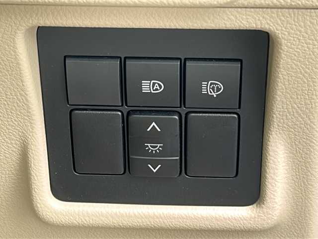 トヨタ ランドクルーザー プラド TX Lパッケージ 茨城県 2021(令3)年 1.9万km ホワイトパールクリスタルシャイン フルタイム4WD/モデリスタエアロ/サンルーフ/ALPINE9インチナビゲーション/CD/DVD/Bluetooth/フルセグTV/バックカメラ/Toyota Safety Sense/・プリクラッシュセーフティ/・レーンディパーチャーアラート/・オートマチックハイビーム/・レーダークルーズコントロール/・ロードサインアシスト/先行車発進告知/ビルトインETC/レザーシート/前席シートヒーター/エアシート/純正19インチAW/ルーフレール/オートライト/LEDヘッドライト