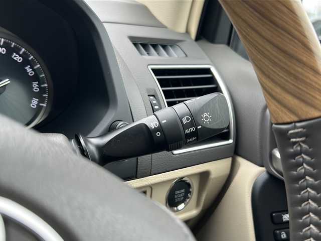 トヨタ ランドクルーザー プラド TX Lパッケージ 茨城県 2021(令3)年 1.9万km ホワイトパールクリスタルシャイン フルタイム4WD/モデリスタエアロ/サンルーフ/ALPINE9インチナビゲーション/CD/DVD/Bluetooth/フルセグTV/バックカメラ/Toyota Safety Sense/・プリクラッシュセーフティ/・レーンディパーチャーアラート/・オートマチックハイビーム/・レーダークルーズコントロール/・ロードサインアシスト/先行車発進告知/ビルトインETC/レザーシート/前席シートヒーター/エアシート/純正19インチAW/ルーフレール/オートライト/LEDヘッドライト