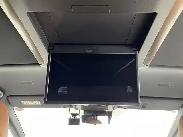 トヨタ ヴェルファイア ハイブリット Z プレミア 埼玉県 2024(令6)年 0.5万km ブラック トヨタセーフティセンス/トヨタチームメイト/モデリスタエアロ(フロント・サイド・リア)/左右独立ムーンルーフ/ユニバーサルステップ/フリップダウンモニター/パノラミックビューモニター/ビルトインETC2.0/前後ドラレコ/本革シート/パワーシート/シートヒーター/エアシート/純正19インチAW/スマートキー/スペアキー1本/保証書・取説