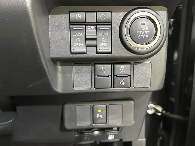 トヨタ ルーミー カスタムG－T 愛媛県 2023(令5)年 1.4万km ブラックマイカメタリック ・９型ナビ（フルセグＴＶ・ＢＴ・ＡＭＦＭ・ＣＤＤＶＤ・ＵＳＢ・ＳＤ・ＨＤＭＩ）/・全方位カメラ　/・ビルトインＥＴＣ２．０　/・前方ドラレコ　/・ＤＮ席シートヒーター　/・レーダークルーズコントロール　/・両側電動ドア/・前後コーナーセンサー/・衝突軽減ブレーキ/・レーンキープアシスト