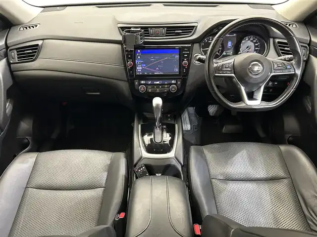 日産 エクストレイル 20Xi 愛媛県 2018(平30)年 5.9万km ブリリアントホワイトパール ・９型ナビ/（フルセグＴＶ・ＢＴ・ＣＤ・ＤＶＤ・ＦＭ・ＡＭ・ＳＤ・ＵＳＢ・ＡＵＸ）/・カプロンシート/・全方位カメラ　/・ＥＴＣ　/・前方ドラレコ　/・１１型後席モニター　/・プロパイロット　/・レーダークルコン　/・レーンキープアシスト/・パワーバックドア/・2WD・4WD切り替え/・デジタルインナーミラー/・スペアキー