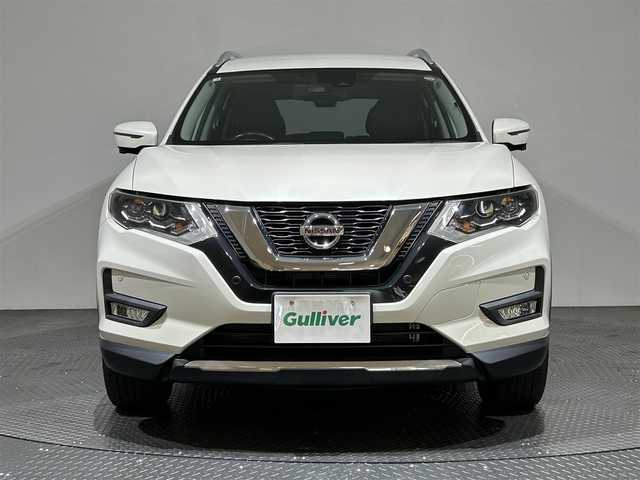 日産 エクストレイル 20Xi 愛媛県 2018(平30)年 5.9万km ブリリアントホワイトパール ・９型ナビ/（フルセグＴＶ・ＢＴ・ＣＤ・ＤＶＤ・ＦＭ・ＡＭ・ＳＤ・ＵＳＢ・ＡＵＸ）/・カプロンシート/・全方位カメラ　/・ＥＴＣ　/・前方ドラレコ　/・１１型後席モニター　/・プロパイロット　/・レーダークルコン　/・レーンキープアシスト/・パワーバックドア/・2WD・4WD切り替え/・デジタルインナーミラー/・スペアキー
