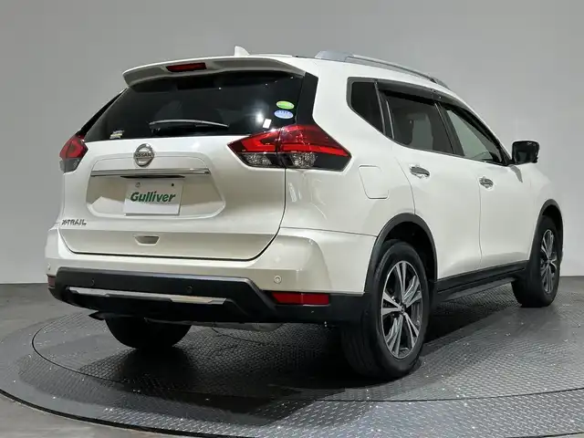 日産 エクストレイル 20Xi 愛媛県 2018(平30)年 5.9万km ブリリアントホワイトパール ・９型ナビ/（フルセグＴＶ・ＢＴ・ＣＤ・ＤＶＤ・ＦＭ・ＡＭ・ＳＤ・ＵＳＢ・ＡＵＸ）/・カプロンシート/・全方位カメラ　/・ＥＴＣ　/・前方ドラレコ　/・１１型後席モニター　/・プロパイロット　/・レーダークルコン　/・レーンキープアシスト/・パワーバックドア/・2WD・4WD切り替え/・デジタルインナーミラー/・スペアキー