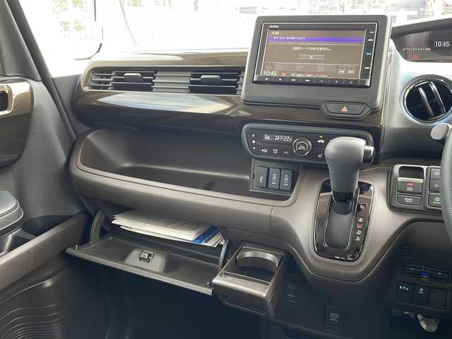 ホンダ Ｎ ＢＯＸ L 山口県 2022(令4)年 1.7万km プレミアムアイボリーパールⅡ 純正SDナビ【VXM-225Ci】/Bluetooth、CD、DVD、USB/フルセグテレビ/両側パワースライドドア/バックカメラ/前後ドライブレコーダー【DRH-204VD】/ビルトインETC/レーダークルーズコントロール/シートヒーター【D＋N席】/USB充電口×２/ステアリングスイッチ/ステアリングホールド/純正14インチスチールホイール/プッシュスタート/スマートキー/ドアバイザー/アイドリングストップ/ホンダセンシング/パーキングアシスト/レーンキープアシスト/先行車発進お知らせ機能/標識認識機能/盗難防止装置