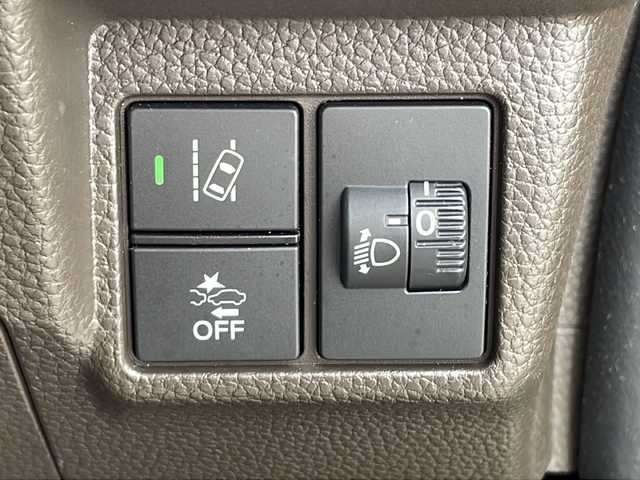 ホンダ Ｎ ＢＯＸ L 山口県 2022(令4)年 1.7万km プレミアムアイボリーパールⅡ 純正SDナビ【VXM-225Ci】/Bluetooth、CD、DVD、USB/フルセグテレビ/両側パワースライドドア/バックカメラ/前後ドライブレコーダー【DRH-204VD】/ビルトインETC/レーダークルーズコントロール/シートヒーター【D＋N席】/USB充電口×２/ステアリングスイッチ/ステアリングホールド/純正14インチスチールホイール/プッシュスタート/スマートキー/ドアバイザー/アイドリングストップ/ホンダセンシング/パーキングアシスト/レーンキープアシスト/先行車発進お知らせ機能/標識認識機能/盗難防止装置