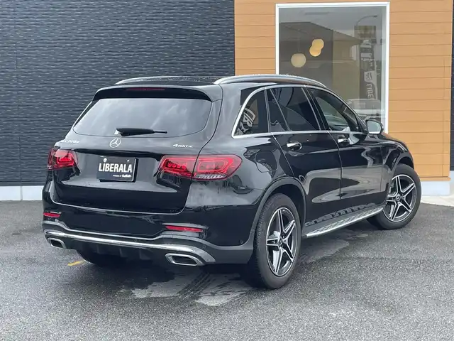 メルセデス・ベンツ ＧＬＣ２２０ d 4マチック AMGライン 栃木県 2020(令2)年 6.2万km オブシディアンブラック ワンオーナー /スライディングサンルーフ/本革シート/パワーシート /全席シートヒーター /前席ベンチレーター/前席リラクゼーションシート/エアサスペンション/キーレスゴー/ACC/レーンキープアシスト/ブラインドスポット /ナビ/全方位カメラ/フルセグTV/パワーバックドア/LEDヘッドライト/オートライト/パークトロニック /ブルメスターサウンド