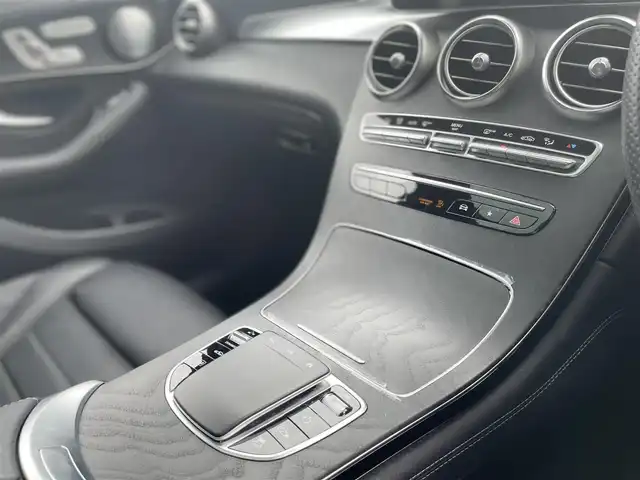 メルセデス・ベンツ ＧＬＣ２２０ d 4マチック AMGライン 栃木県 2020(令2)年 6.2万km オブシディアンブラック ワンオーナー /スライディングサンルーフ/本革シート/パワーシート /全席シートヒーター /前席ベンチレーター/前席リラクゼーションシート/エアサスペンション/キーレスゴー/ACC/レーンキープアシスト/ブラインドスポット /ナビ/全方位カメラ/フルセグTV/パワーバックドア/LEDヘッドライト/オートライト/パークトロニック /ブルメスターサウンド