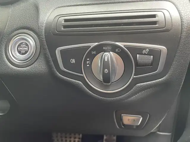メルセデス・ベンツ ＧＬＣ２２０ d 4マチック AMGライン 栃木県 2020(令2)年 6.2万km オブシディアンブラック ワンオーナー /スライディングサンルーフ/本革シート/パワーシート /全席シートヒーター /前席ベンチレーター/前席リラクゼーションシート/エアサスペンション/キーレスゴー/ACC/レーンキープアシスト/ブラインドスポット /ナビ/全方位カメラ/フルセグTV/パワーバックドア/LEDヘッドライト/オートライト/パークトロニック /ブルメスターサウンド