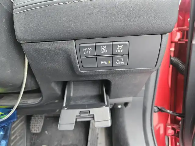マツダ アテンザ ワゴン XD プロアクティブ 鹿児島県 2018(平30)年 4.6万km ソウルレッドクリスタルM 6MT/サンルーフ/ワンオーナー/純正8型ナビ/　(Bluetooth/CD/DVD)/フルセグTV/360度ビューモニター/ETC/ドライブレコーダー/レーダークルーズコントロール/パーキングセンサー/i-ACTIVSENSE/・アドバンスドスマートシティブレーキサポート/・後退時スマートシティブレーキサポート/・スマートブレーキサポート/・レーンキープアシストシステム/・車線逸脱警報システム/・ブラインドスポットモニタリング/・ドライバーアテンションアラート/・交通標識認識システム/・アクティブドライビングディスプレイ/アダプティブLEDヘッドランプ/ツインターボ/本革巻きステアリング/ステアリングヒーター/前席シートヒーター/運転席ドライビングポジション機能/純正19インチアルミホイール/アドバンストキーレスエントリーシステム/禁煙車