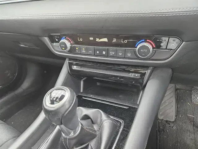 マツダ アテンザ ワゴン XD プロアクティブ 鹿児島県 2018(平30)年 4.6万km ソウルレッドクリスタルM 6MT/サンルーフ/ワンオーナー/純正8型ナビ/　(Bluetooth/CD/DVD)/フルセグTV/360度ビューモニター/ETC/ドライブレコーダー/レーダークルーズコントロール/パーキングセンサー/i-ACTIVSENSE/・アドバンスドスマートシティブレーキサポート/・後退時スマートシティブレーキサポート/・スマートブレーキサポート/・レーンキープアシストシステム/・車線逸脱警報システム/・ブラインドスポットモニタリング/・ドライバーアテンションアラート/・交通標識認識システム/・アクティブドライビングディスプレイ/アダプティブLEDヘッドランプ/ツインターボ/本革巻きステアリング/ステアリングヒーター/前席シートヒーター/運転席ドライビングポジション機能/純正19インチアルミホイール/アドバンストキーレスエントリーシステム/禁煙車