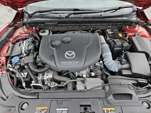 マツダ アテンザ ワゴン XD プロアクティブ 鹿児島県 2018(平30)年 4.6万km ソウルレッドクリスタルM 6MT/サンルーフ/ワンオーナー/純正8型ナビ/　(Bluetooth/CD/DVD)/フルセグTV/360度ビューモニター/ETC/ドライブレコーダー/レーダークルーズコントロール/パーキングセンサー/i-ACTIVSENSE/・アドバンスドスマートシティブレーキサポート/・後退時スマートシティブレーキサポート/・スマートブレーキサポート/・レーンキープアシストシステム/・車線逸脱警報システム/・ブラインドスポットモニタリング/・ドライバーアテンションアラート/・交通標識認識システム/・アクティブドライビングディスプレイ/アダプティブLEDヘッドランプ/ツインターボ/本革巻きステアリング/ステアリングヒーター/前席シートヒーター/運転席ドライビングポジション機能/純正19インチアルミホイール/アドバンストキーレスエントリーシステム/禁煙車