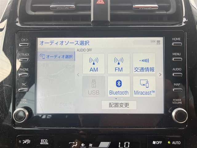 トヨタ プリウス SセーフティプラスⅡ 大分県 2022(令4)年 5.9万km プラチナホワイトパールマイカ トヨタセーフティセンス/マルチメディアディスプレイ/Bluetoothオーディオ/Miracast/地デジ　フルセグ/全方位モニター/スマートキー/プッシュスタート/レーダークルーズコントロール/ビルトイン2.0ETC/LEDヘッドライト/オートライト/オートマチックハイビーム/ステアリングスイッチ/保証書取説有り