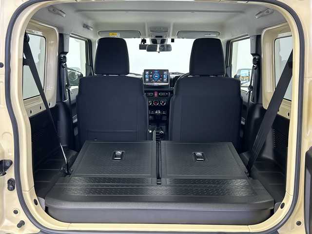 スズキ ジムニー シエラ JC 愛知県 2023(令5)年 0.6万km シフォンアイボリーメタリックブラック2トーンルーフ ALPINE9型ディスプレイオーディオ/(Applecarplay/AndroidAuto/HDMI/USB)/シートヒーター　/前後ドライブレコーダー　/クルーズコントロール　/バックカメラ　　/純正フロアマット/純正マッドフラップ/LEDヘッドライト/ETC/背面タイヤ