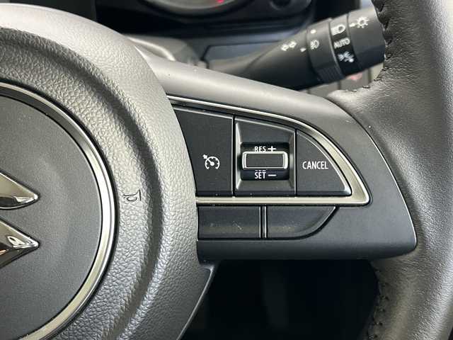 スズキ ジムニー シエラ JC 愛知県 2023(令5)年 0.6万km シフォンアイボリーメタリックブラック2トーンルーフ ALPINE9型ディスプレイオーディオ/(Applecarplay/AndroidAuto/HDMI/USB)/シートヒーター　/前後ドライブレコーダー　/クルーズコントロール　/バックカメラ　　/純正フロアマット/純正マッドフラップ/LEDヘッドライト/ETC/背面タイヤ