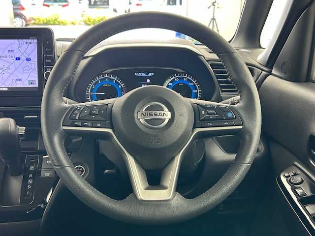 日産 ルークス HWS Gターボ プロパイロットED 宮城県 2020(令2)年 2.9万km チタニウムグレーメタリック 4WD/両側パワースライドドア/純正ナビ/(AM/FM/CD/DVD/iPod/SD/USB/BT/AUX/VTR)/全方位カメラ/ETC/前方ドライブレコーダー/レーダークルーズコントロール/プロパイロット/プッシュスタート/スマートキー/スペアキー/オートライト/純正フロアマット/純正15インチアルミホイール