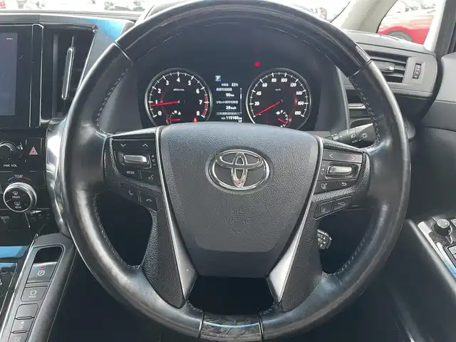 トヨタ アルファード S Cパッケージ 栃木県 2022(令4)年 12万km ホワイトパールクリスタルシャイン トヨタセーフティセンス/純正ナビ/フルセグTV/TVキャンセラー/CD/DVDデッキ/デジタルインナーミラー/スペアタイヤ/バックカメラ/ビルトインETC/黒革シート/パワーシート/シートヒーター/エアシート/パワーバックドア/両側パワースライドドア/三眼LEDライト/レーダークルーズコントロール/ウッドコンビステアリング/ステアリングリモコン/スマートキー×2/純正18インチAW