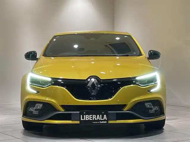 ルノー メガーヌ ルノースポール トロフィー 愛知県 2020(令2)年 4.8万km 黄 Ｒ．ＳトロフィーＥＤＣ　/ＤＩＡＴＯＮＥＳＯＵＤ　/純正ディスプレイオーディオ　/Ｂｌｕｅｔｏｏｔｈ　/ミラーリング　/バックカメラ　/クルーズコントロール　/ＬＫＡ　/ＢＳＭ　/ＰＫＡ　/アンビエントライト　/ＥＴＣ/プッシュスタート/アイドリングストップ/ウィンカーミラー